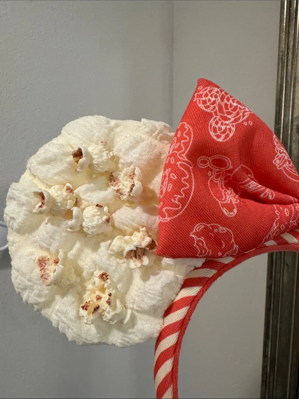 Disney Popcorn-Snack Ear Headband with reddish Bow